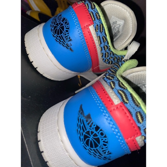 Air Jordan 1 Low GS "White Mesh / Multicolor - Picture 9 of 11